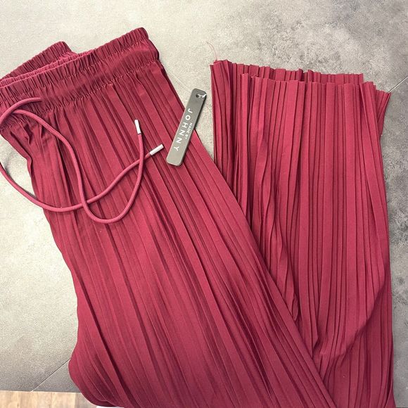 JOHNNY Wine Pleated Wide Leg Pants Drawstring - Picture 3 of 7